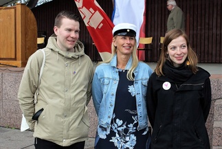 Päivän puhujat Mikkel Näkkäläjärvi, Sanna Pihakivi ja Li Andersson